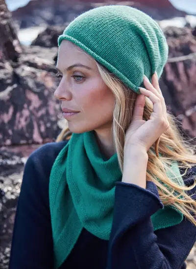 Fisherman Lambswool Slouchy Beanie in Jade